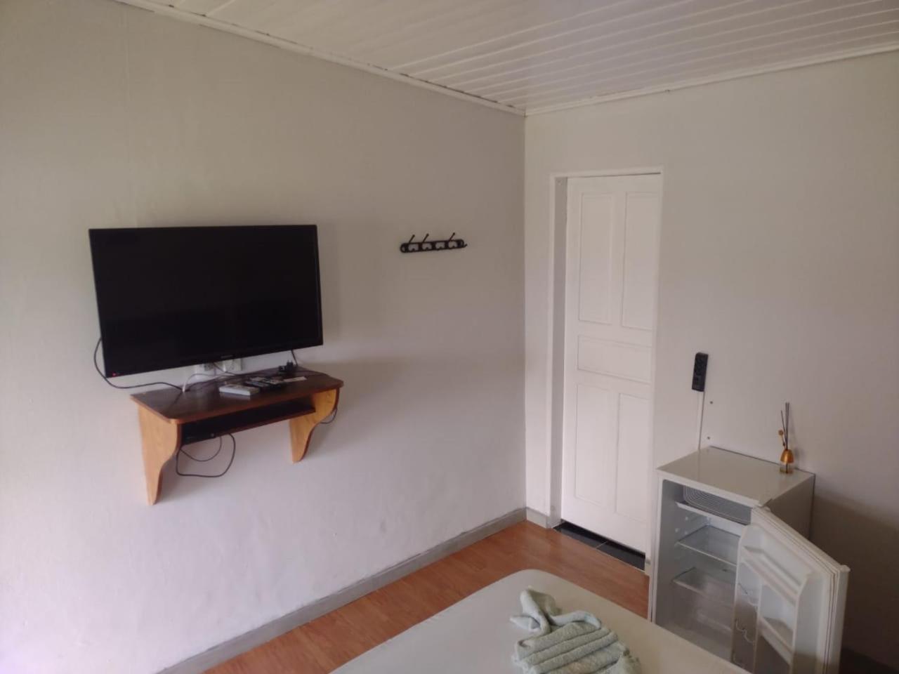 Iate Clube Rio Verde - Ilha Comprida Cananéia Eksteriør billede